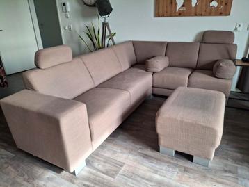 Taupe Pronto Hoekbank (270x185) + Hocker beschikbaar voor biedingen