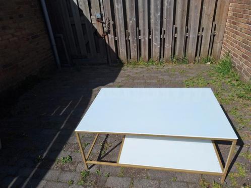 Glass coffee table with golden frame, Huis en Inrichting, Tafels | Salontafels, Gebruikt, 50 tot 100 cm, 100 tot 150 cm, Rechthoekig