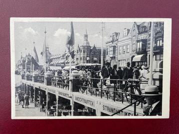 ansichtkaart van Vlissingen ; strandgezicht met grand hotel. beschikbaar voor biedingen