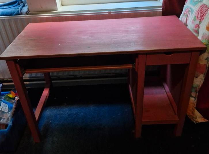 Leuk (tiener) bureau, Huis en Inrichting, Bureaus, Gebruikt, Bureau, Ophalen