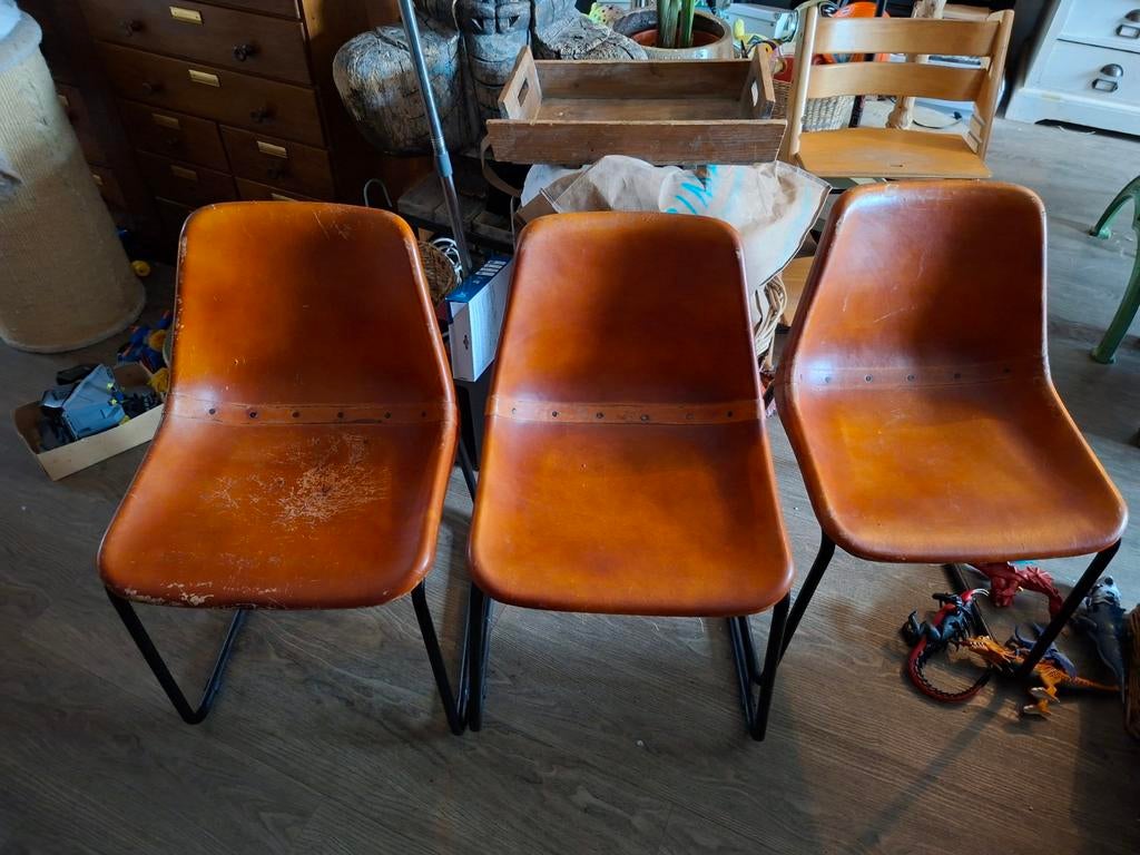 Vintage Cognac kleurige stoelen - set van 4, Ophalen, Gebruikt, Bruin, Leer