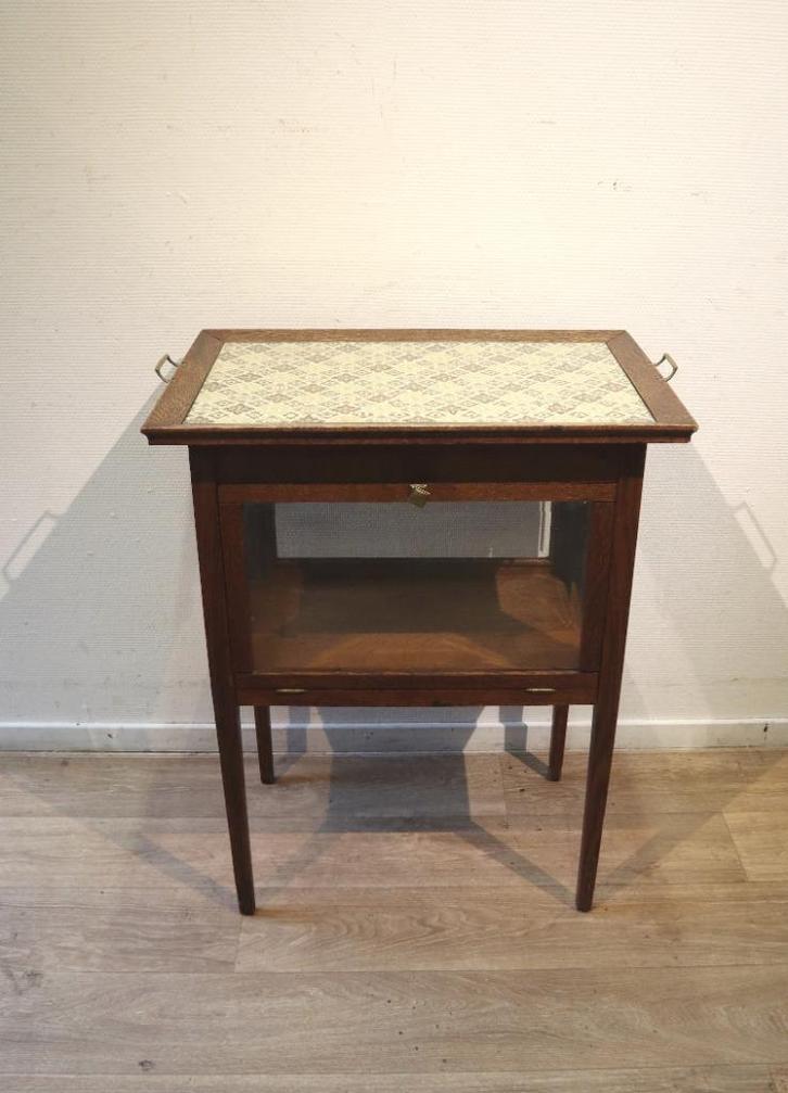 Antiek theekastje met dienblad, Antiek en Kunst, Antiek | Woonaccessoires, Ophalen