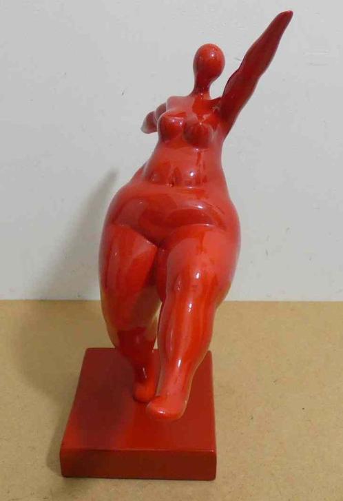 Sculptuur van een danseres - dikke dame klein model [1127], Antiek en Kunst, Kunst | Designobjecten, Ophalen