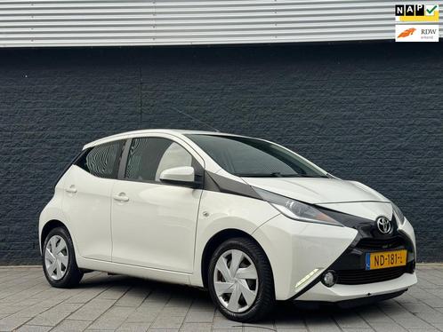 Toyota Aygo 1.0 VVT-i x-play NAVIGATIE/AIRCO/5DRS, Auto's, Toyota, Bedrijf, Te koop, Aygo, ABS, Achteruitrijcamera, Airbags, Airconditioning
