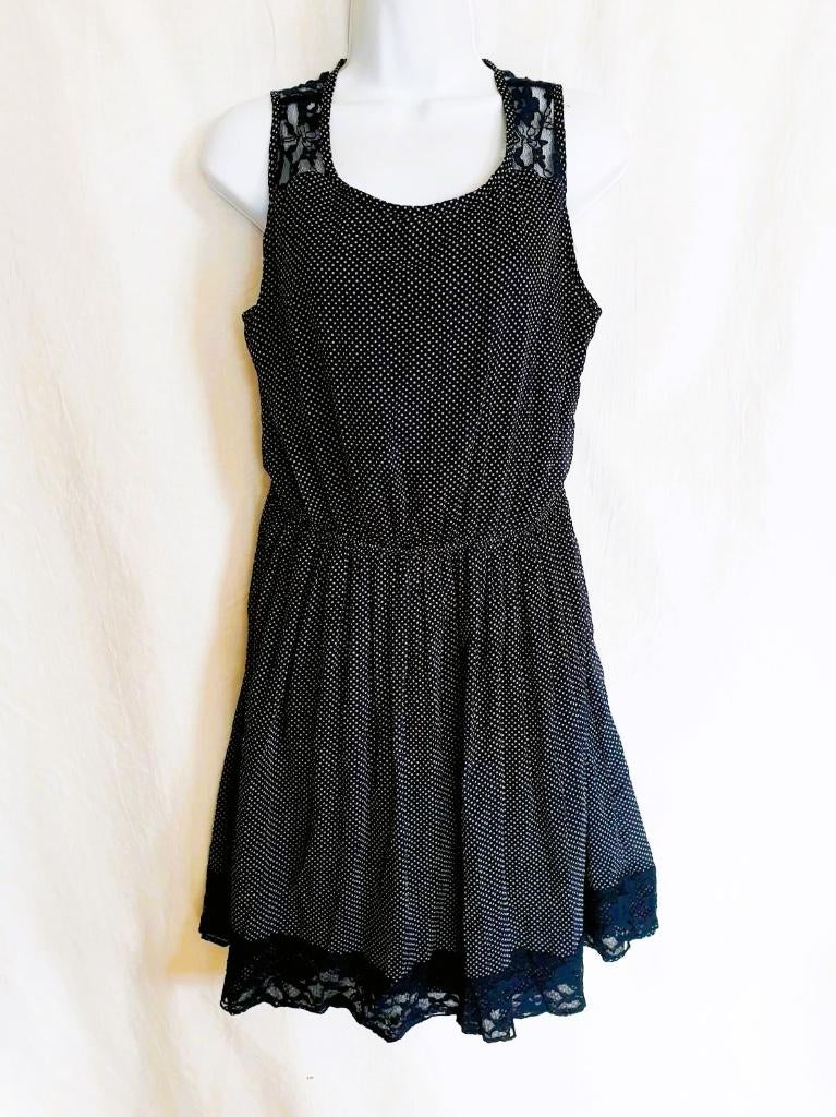 Leuke jurk, donkerblauw met witte stippen. Met kant. Mt L, Kleding | Dames, Jurken, Blauw, ., Maat 42/44 (L), Ophalen of Verzenden