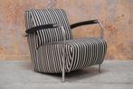 ZGANieuw zwart witte stoffen Leolux Scylla design fauteuil, Metaal, Design, 75 tot 100 cm, Zo goed als nieuw