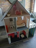 Barbiehuis met spulletjes, Kinderen en Baby's, Speelgoed | Poppenhuizen, Ophalen, Zo goed als nieuw
