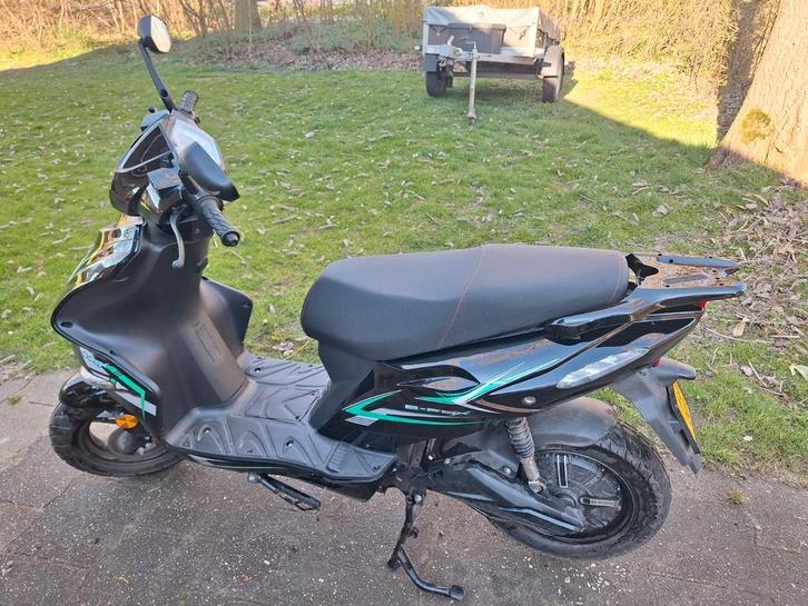 Zeer nette Shiwei E-fox, Fietsen en Brommers, Brommers | Overige merken, Zo goed als nieuw, Maximaal 45 km/u, Ophalen