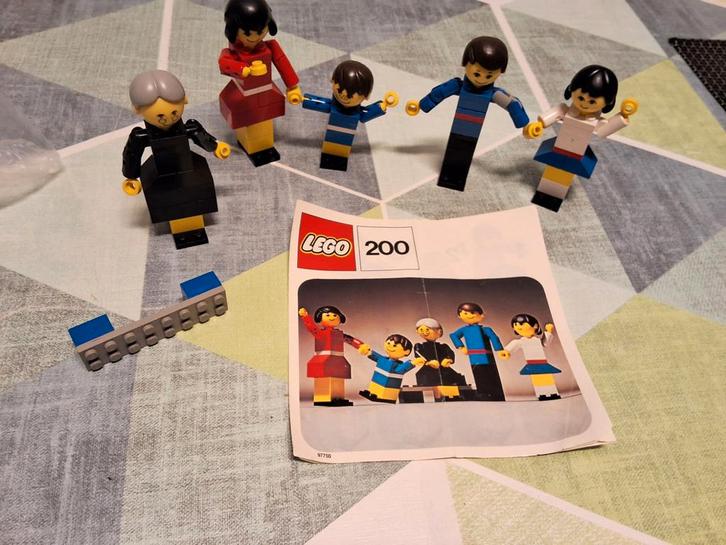LEGO 200 Family / Bouwset met Mensen - 1974 ♧, Kinderen en Baby's, Speelgoed | Duplo en Lego, Ophalen of Verzenden