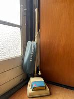 Hoover vintage vacuum cleaner, Ophalen