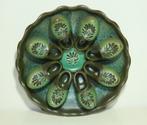 Uniek groen aardewerk schaal met klompjes, Antiek en Kunst, Antiek | Keramiek en Aardewerk, Ophalen of Verzenden