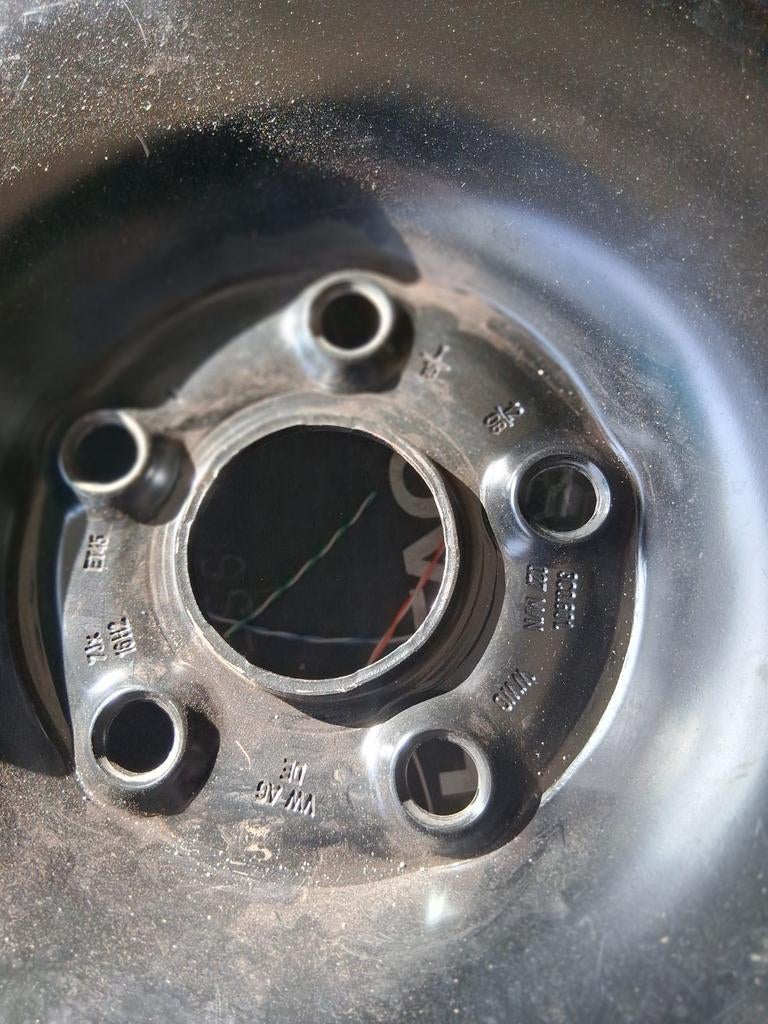 Een zgan reserve wiel maten zie foto.s, Ophalen, Zo goed als nieuw