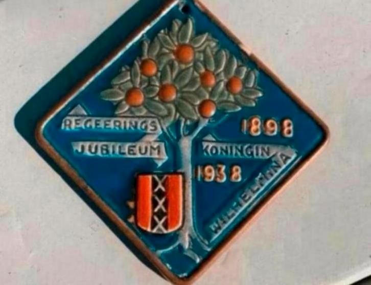 Tegel jubileum koningin Wilhelmina koninklijk goedewaagen, Antiek en Kunst, Antiek | Wandborden en Tegels, Ophalen of Verzenden