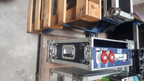 Showtec krachtsroom verdeler PS-3202 in case, Muziek en Instrumenten, Licht en Laser, Zo goed als nieuw, Overige typen, Ophalen of Verzenden