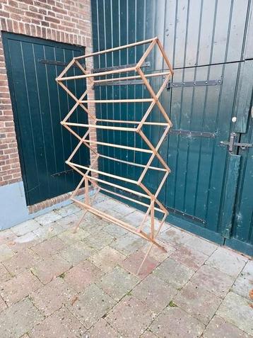 Antiek inklapbaar droogrek  beschikbaar voor biedingen