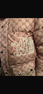 Gucci x The North Face donsjas, Kleding | Dames, Jassen | Winter, Ophalen of Verzenden, Zo goed als nieuw, Maat 38/40 (M), Roze