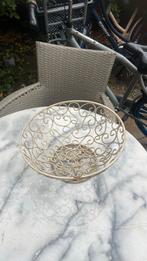 Gietijzeren mand brocante brocant grote schaal fruitschaal, Ophalen