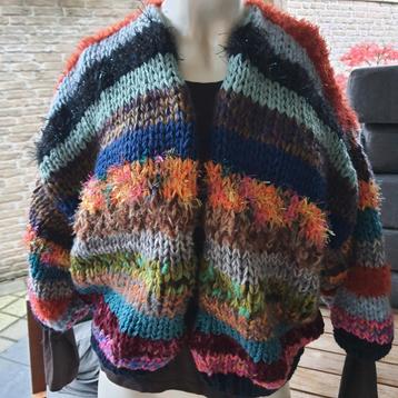 Nieuw handgebreid oversized vest model Kiro by Kim  beschikbaar voor biedingen
