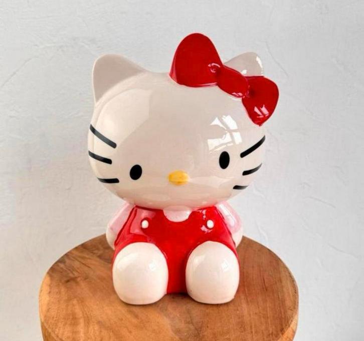 Hello Kitty | oude porseleinen spaarpot, Verzamelen, Spaarpotten, Zo goed als nieuw, Dier, Steen, Aardewerk of Keramiek, Ophalen of Verzenden