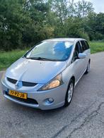 Mitsubishi Grandis 2.4 Mivec 7 AUT 2005 Grijs, 7 stoelen, 570 kg, Particulier, 92 €/maand