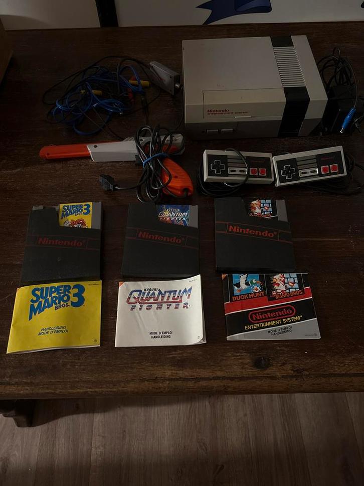 Nintendo NES Compleet met Duck Hunt & Spellen, Spelcomputers en Games, Games | Nintendo NES, Gebruikt, Platform, 2 spelers, Vanaf 7 jaar