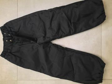 Super zwarte skibroek, maat 116, zgan, moet vandaag weg  beschikbaar voor biedingen
