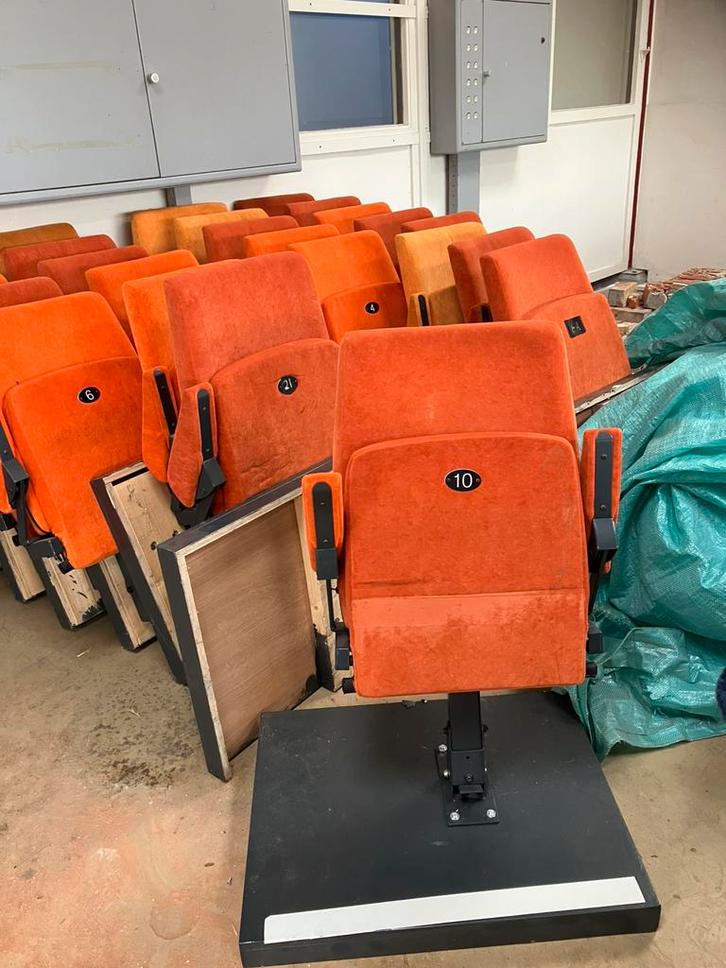 Bioscoop stoelen, Antiek en Kunst, Antiek | Meubels | Stoelen en Banken, Ophalen