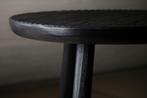 Uniek Handgemaakt Eiken Bijzettafel Salontafel Zwart Textuur, 45 tot 60 cm, Minder dan 55 cm, Rond, Nieuw