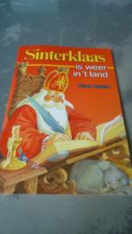 sinterklaasboekje sinterklaas is weer in het land, Ophalen of Verzenden, Zo goed als nieuw