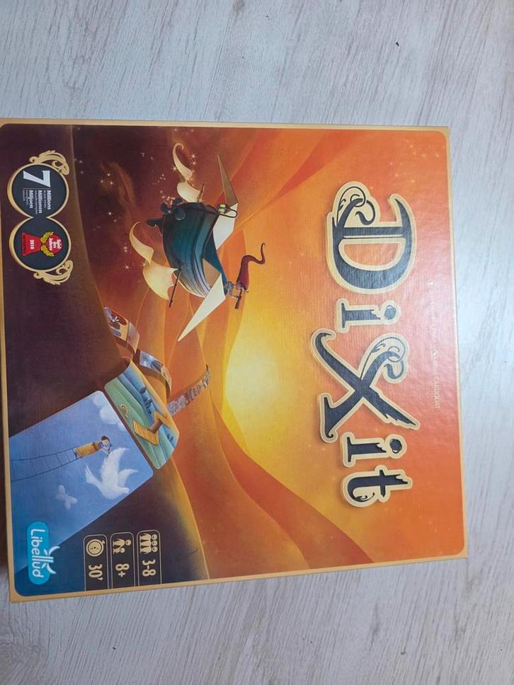 Dixit Bordspel, Hobby en Vrije tijd, Gezelschapsspellen | Bordspellen, Zo goed als nieuw, Drie of vier spelers, Vijf spelers of meer
