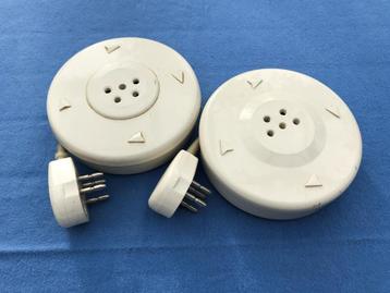 2 telefoon haspels - 5 euro pst  beschikbaar voor biedingen