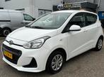 Hyundai i10 1.0i 66pk 2018 Wit KM 44000, Auto's, Stof, 4 stoelen, Wit, Origineel Nederlands