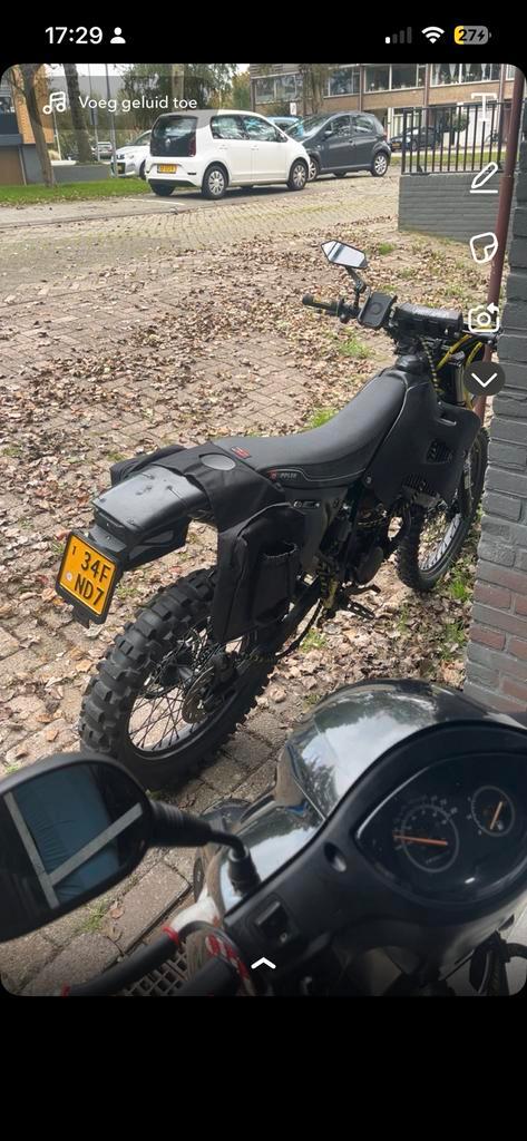 Motorhispania Furia 50cc (omgebouwd naar 80cc), Fietsen en Brommers, Brommers | Derbi, Zo goed als nieuw, Verzenden