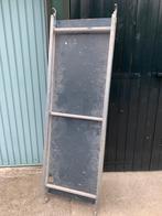 Steiger vloerdeel 2 meter bij 60 cm, Ophalen of Verzenden, Gebruikt, Rolsteiger of Kamersteiger