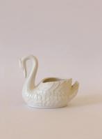 VINTAGE BLOEMPOT | ZWAAN, Tuin en Terras, Bloempotten, -, -, Rond, Ophalen of Verzenden