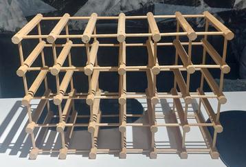 wijnrek hout 30 flessen beschikbaar voor biedingen