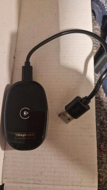 Draadloze CarPlay/Android Auto Adapter beschikbaar voor biedingen