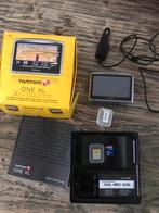 TomTom one XL met 2 geheugen SD cards moet nieuwe zuignap, Ophalen of Verzenden, Zo goed als nieuw