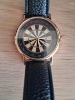 Horloge met een wijzerplaat als dartbord., Ophalen of Verzenden, Staal, Overige merken