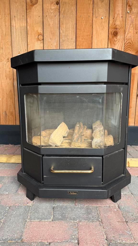 Mooi vrijstaande gaskachel Faber Kolding Modern, Huis en Inrichting, Kachels, Zo goed als nieuw, Gaskachel, Gas, Ophalen