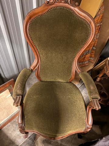 Vintage/Antieke Stoel met Groene Bekleding beschikbaar voor biedingen