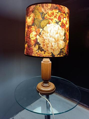 Antieke Tafel Lamp - Chique Vintage Stijl beschikbaar voor biedingen