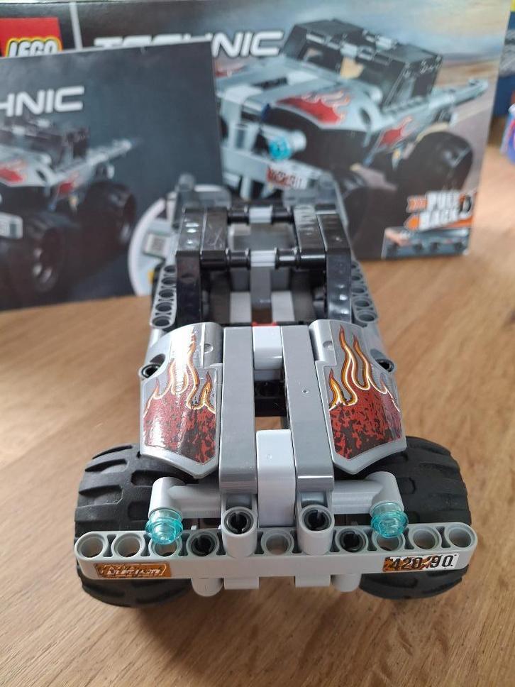 Lego technic 42090 Vluchtauto + doos, Kinderen en Baby's, Speelgoed | Duplo en Lego, Zo goed als nieuw, Lego, Complete set, Ophalen of Verzenden