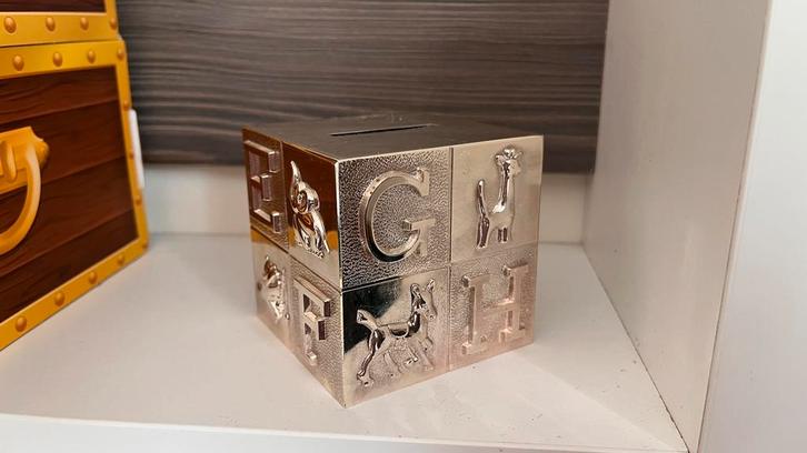 Spaarpot Blok - Ideaal Kraamcadeau, Kinderen en Baby's, Speelgoed | Babyspeelgoed, Zo goed als nieuw, Overige typen, Ophalen of Verzenden