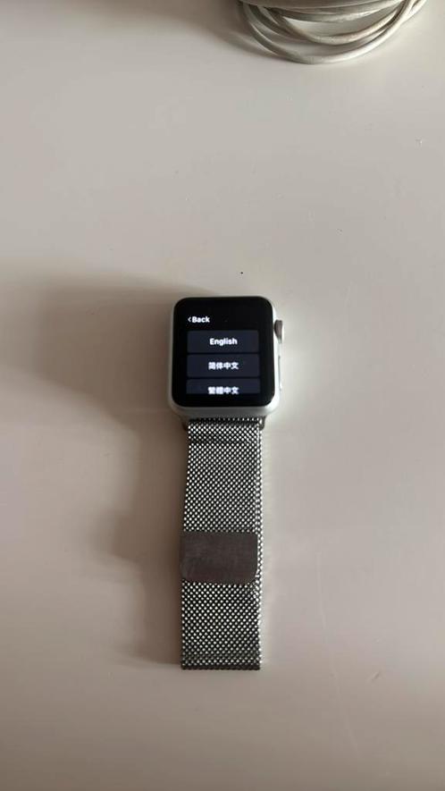 Apple Watch 38mm – Aluminium + Milanese band + lader, Sieraden, Tassen en Uiterlijk, Smartwatches, Gebruikt, iOS, Zilver, Stappen