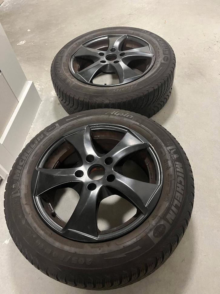 Nette 16 inch zwarte winterset (5x114.3) voor o.a. Mazda 3, Auto-onderdelen, Overige Auto-onderdelen, Mazda, Hyundai, Kia, Gebruikt