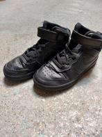 Nike schoenen - maat 31, Gebruikt, Jongen of Meisje, Schoenen, Ophalen of Verzenden