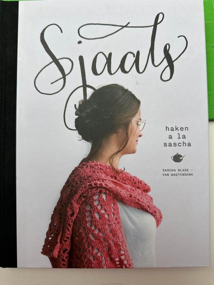 Sjaals haken a la Sascha - Haakboek, Hobby en Vrije tijd, Breien en Haken, Nieuw, Haken, Patroon of Boek, Ophalen of Verzenden