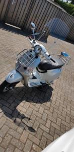 Vespa, Ophalen, Benzine