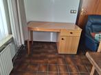 Leuk bureau op te halen in Leende afm. 60 diep 120 breed 72, Huis en Inrichting, Bureaus, Ophalen, Gebruikt